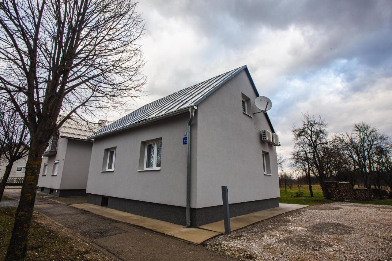 Guesthouse Ilic Gospić 외부 사진